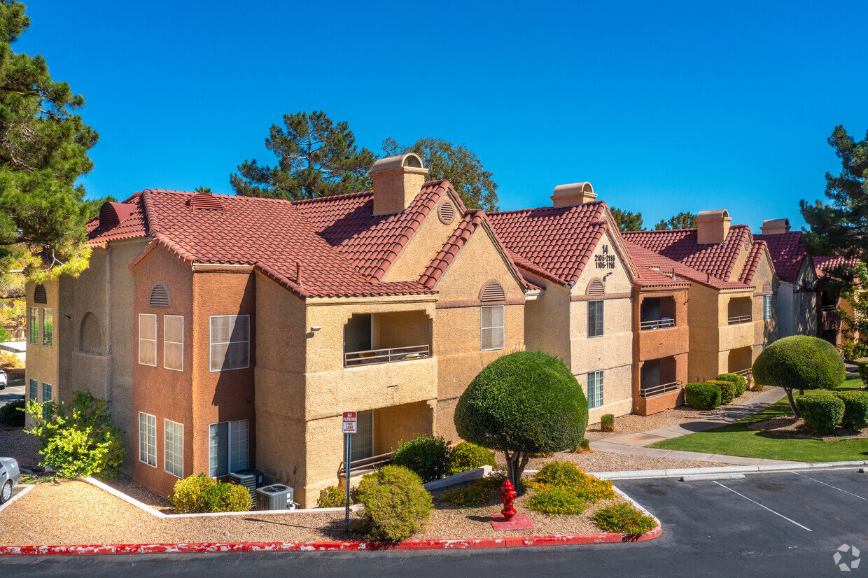 Primary Photo - The Residence at Canyon Gate