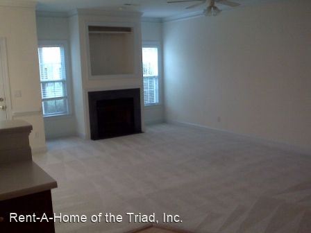 Foto del edificio - 2 br, 2.5 bath House - 4427 Piedmont Trace