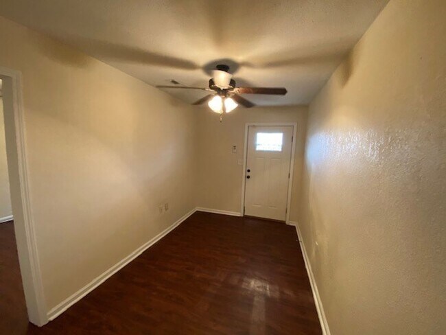 Foto del edificio - 2820-2826 N. West Street