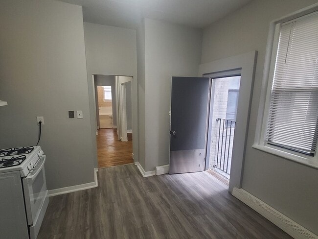 Photo - 10 Abbotsford St Apartment