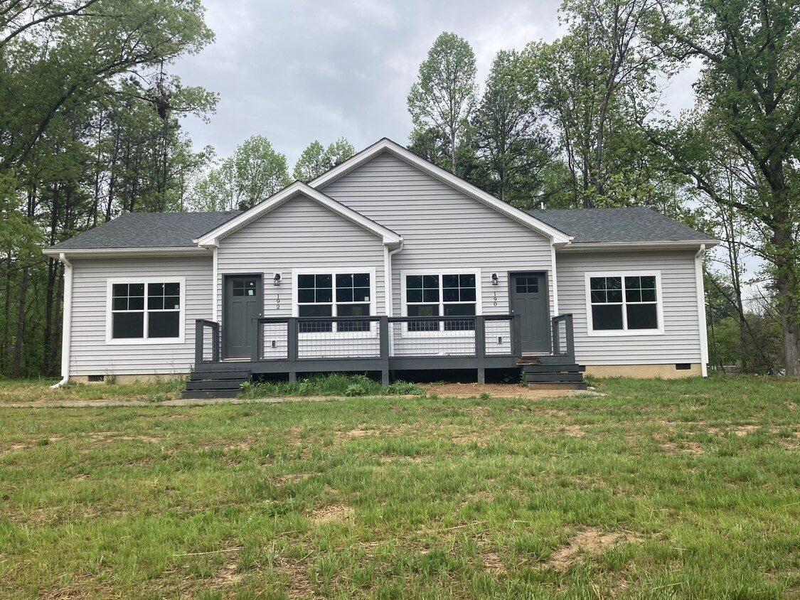 Foto principal - 108 Livingston Rd