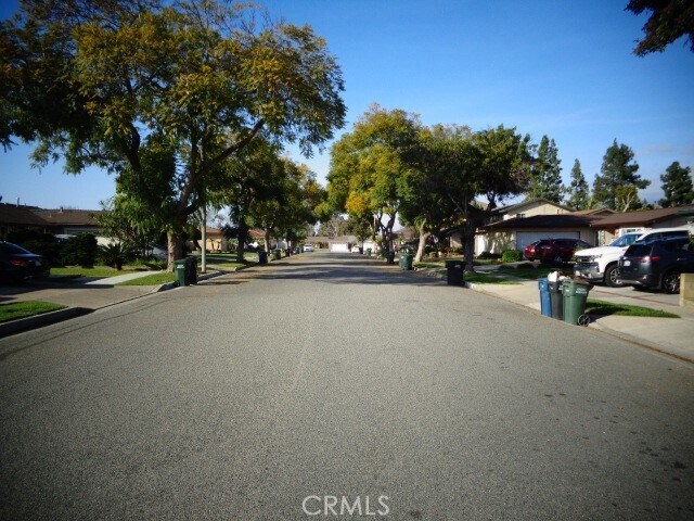 Foto del edificio - 18708 Kings Row Ave