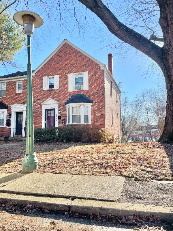 6117 Parkway Dr Unit B, Baltimore, MD 21212 Room for Rent in