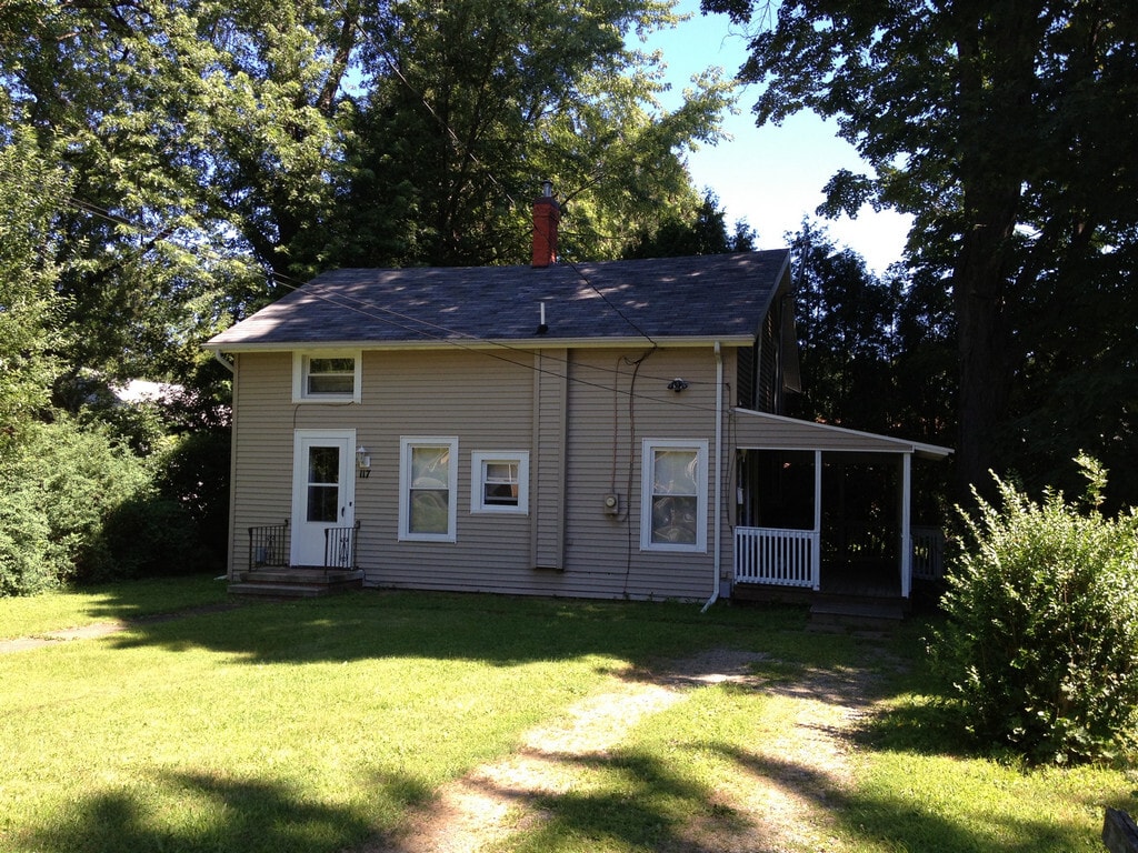 Primary Photo - 117 Center St