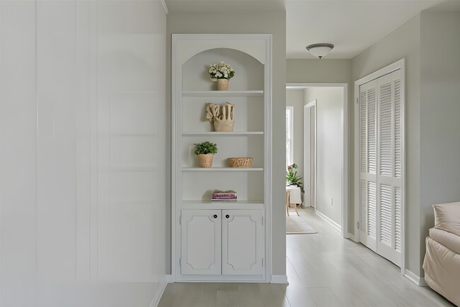 Foto del edificio - 14545 Misty Meadow Ln