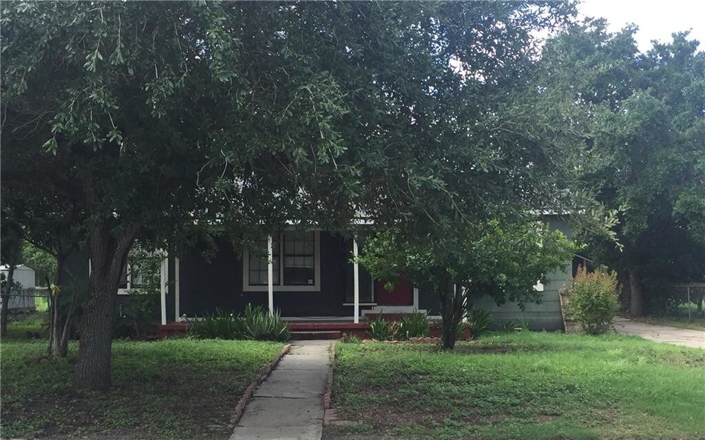Primary Photo - 117 Triangle Dr N