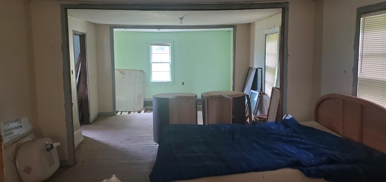Building Photo - 293 Mud Creek Rd