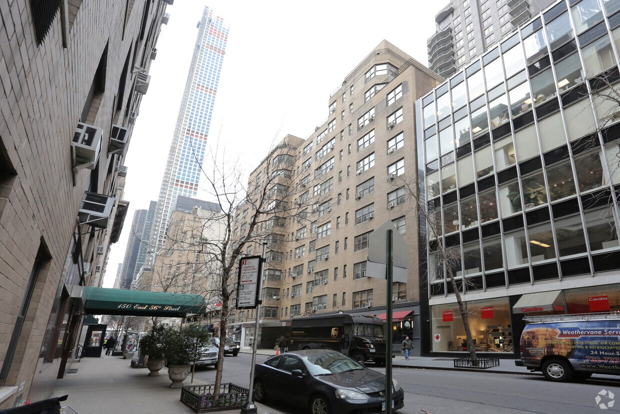 Primary Photo - 141 E 56th St