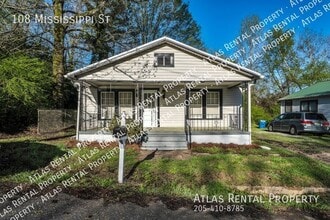 Building Photo - 108 Mississippi St