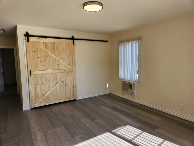Foto del edificio - 1210 N Gardner St