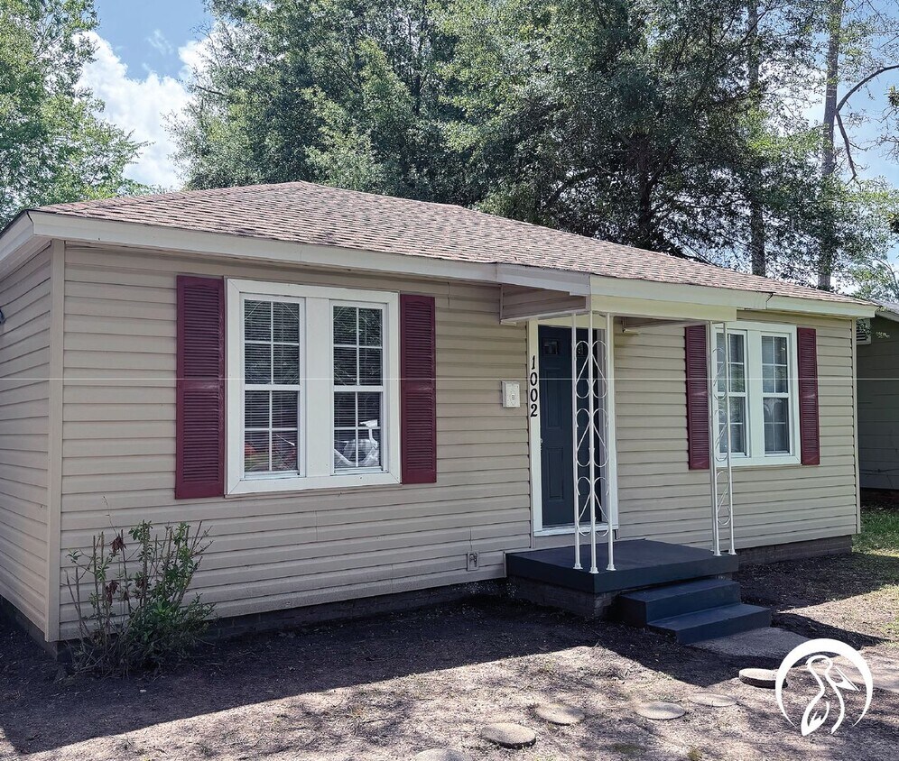 Primary Photo - Newly Renovated 2 Bed, 1 Bath Home Near ULM