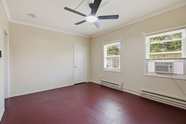 Building Photo - 3511 6th St