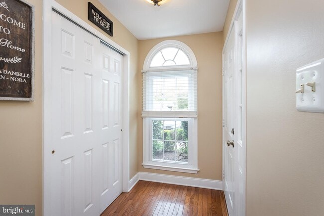 Building Photo - 1504 Cotswald Ct