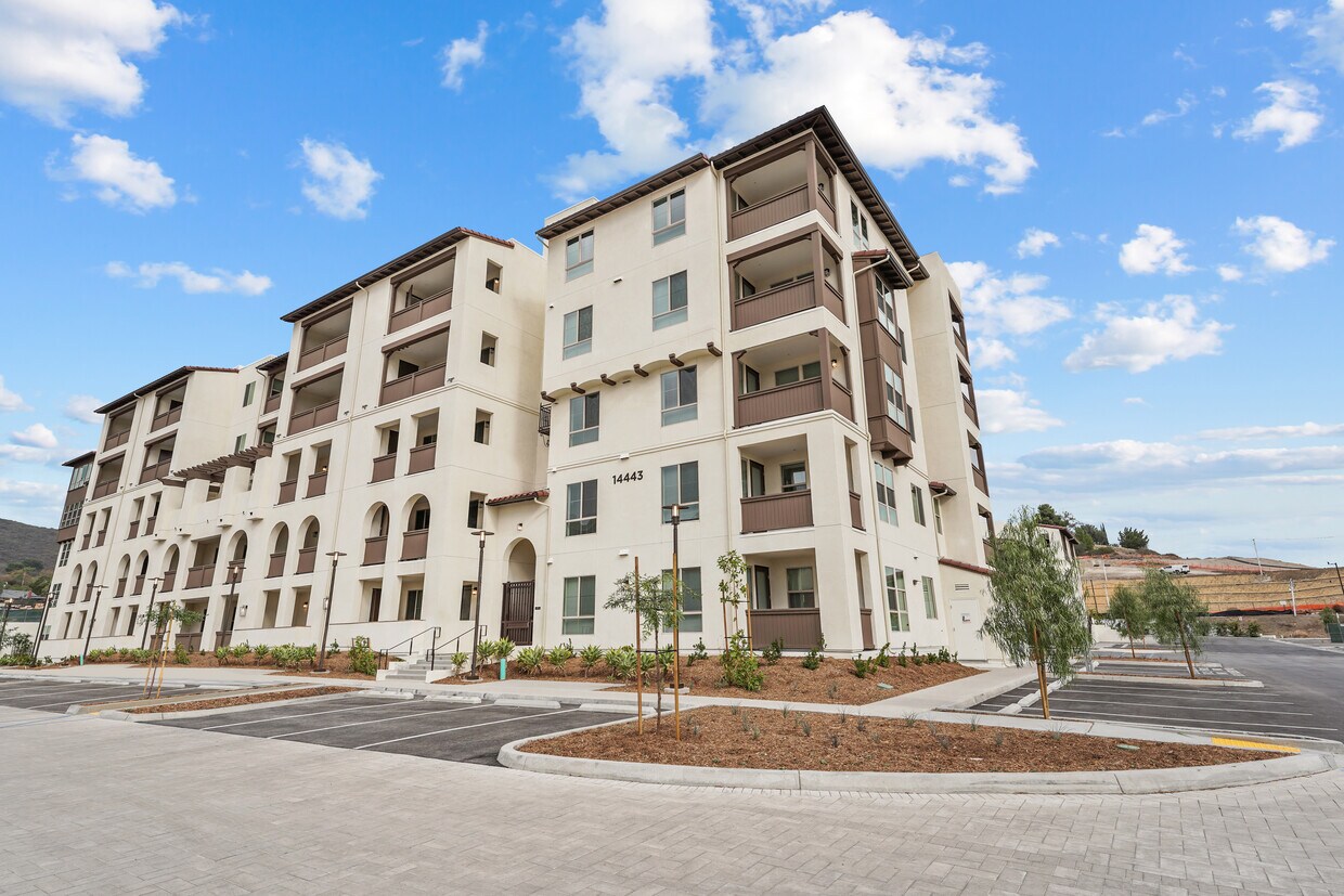 Millennium PQ 14433 Penasquitos Dr San Diego, CA