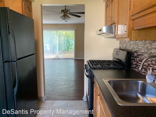 Building Photo - 2 br, 1.5 bath House - 502 College Park Drive