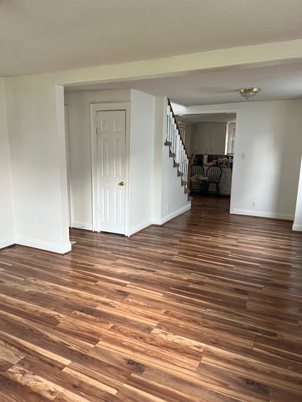 Photo - 215 Radnor St House