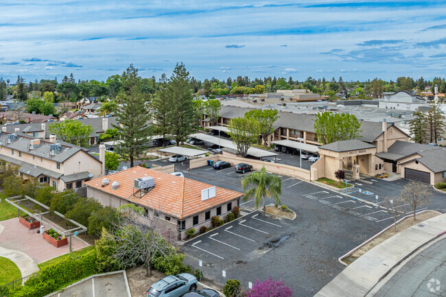 Aerial Context - Cherry Heights Apartments