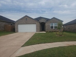 Building Photo - 6009 Bradford Pear Ln