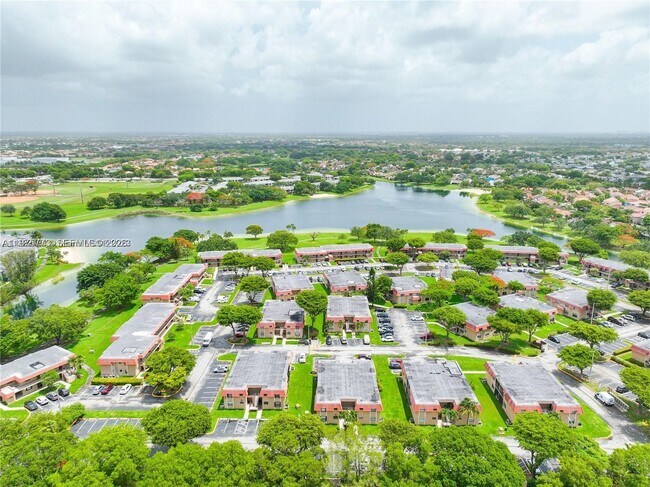 Foto del edificio - 14915 SW 104th St