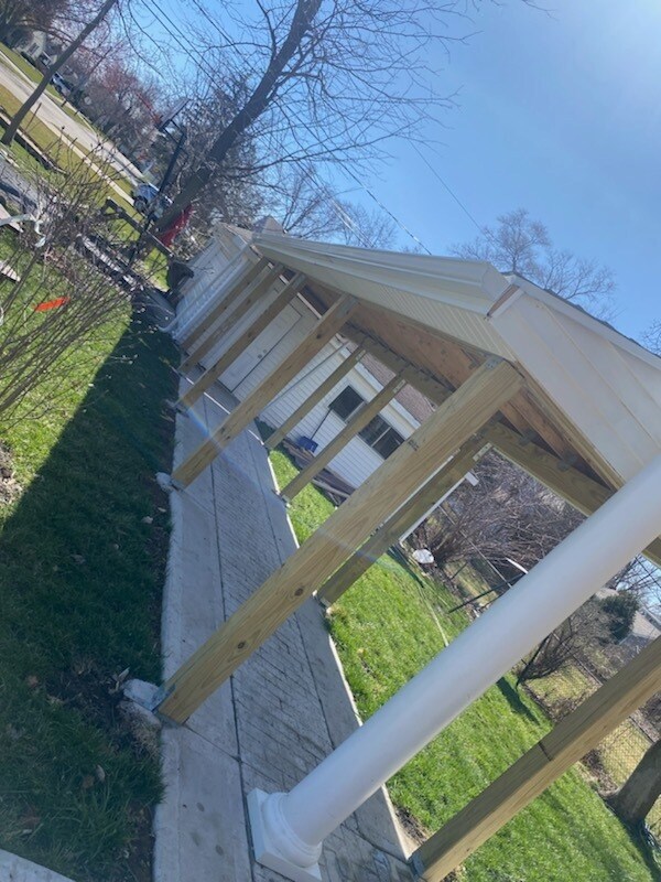 Building Photo - 201 W Potomac Ave