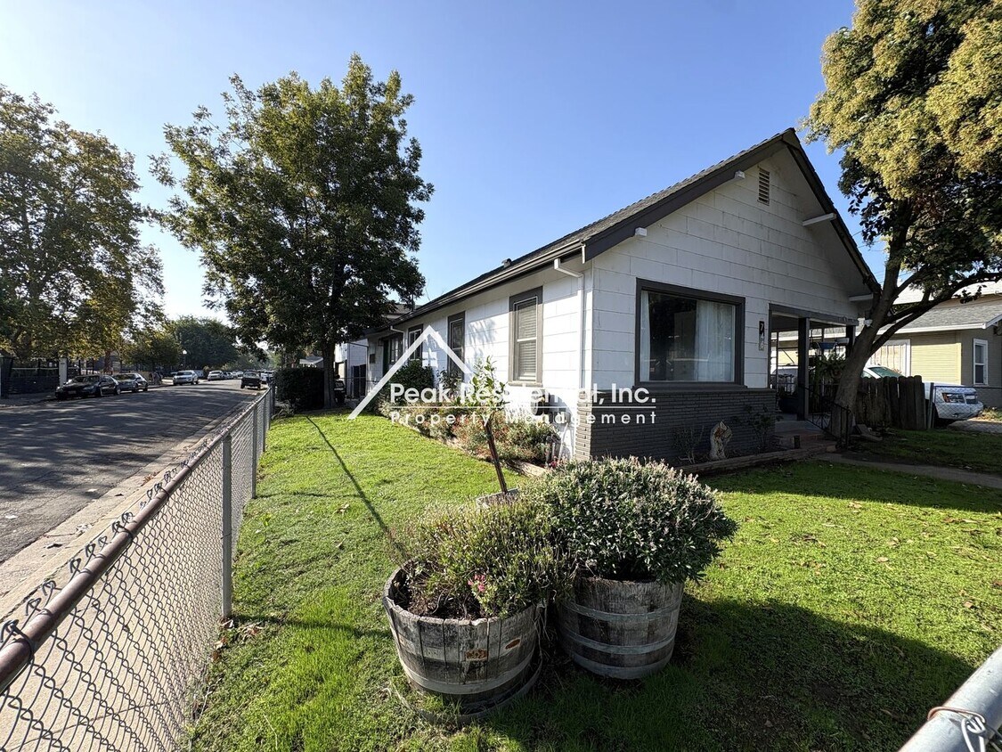 Primary Photo - Updated 3bd/2ba North Sacramento House