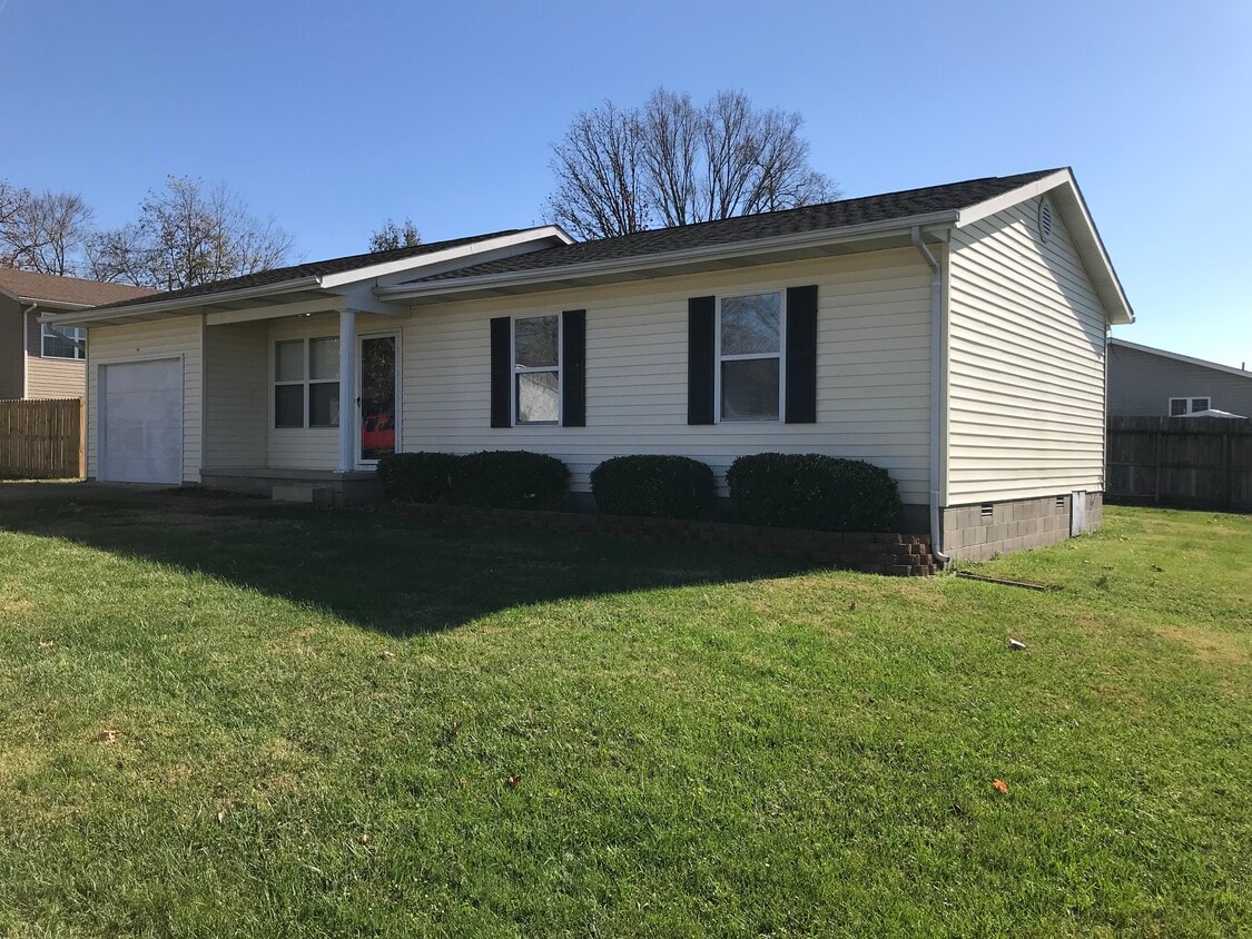550 Kimberly Ct, Farmington, MO 63640 House Rental in Farmington, MO
