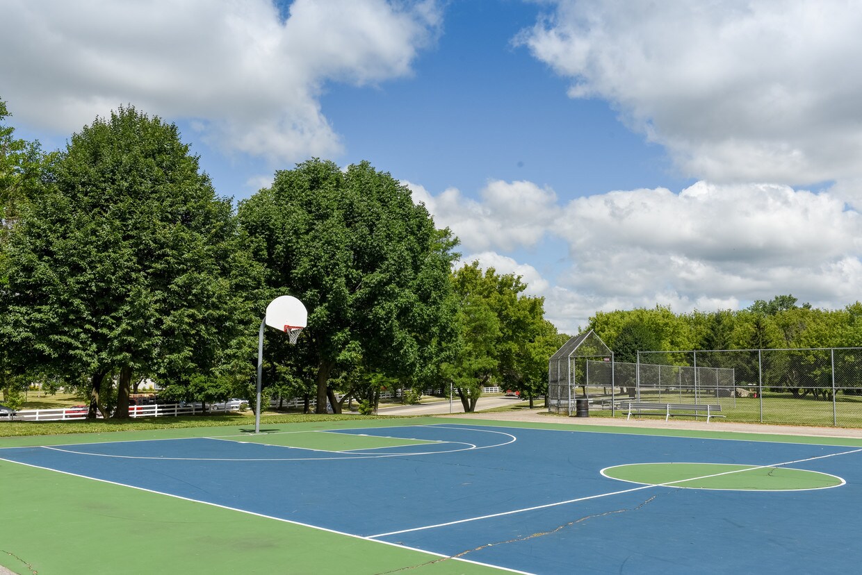 The Winds at Poplar Creek Rentals Schaumburg, IL