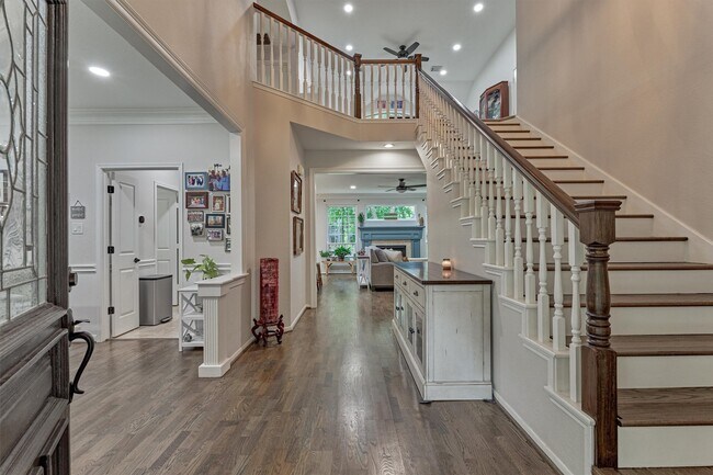 Building Photo - 46 Pinepath Pl