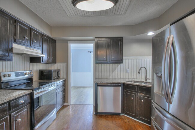 Building Photo - 5329 Village Way