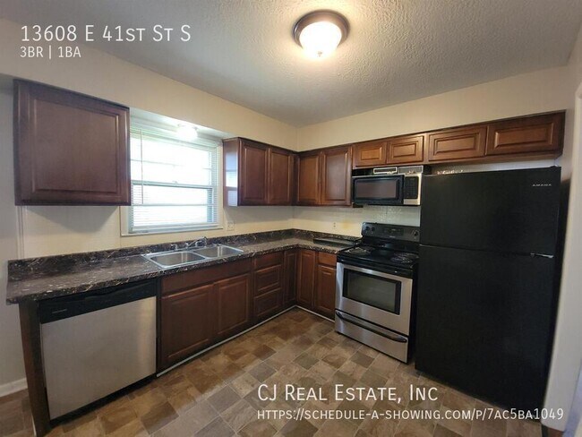 Foto del edificio - 13608 E 41st St S
