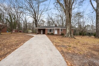 Building Photo - 308 Buchanan Cir
