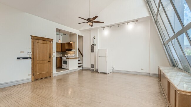 Foto del edificio - 1439 W 18th St