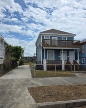 Building Photo - 1809 Avenue O 1/2