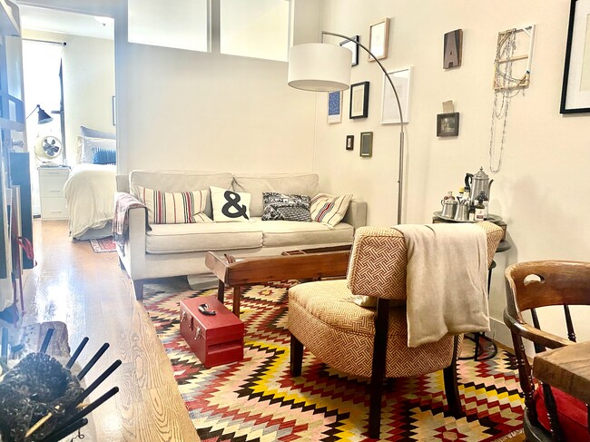Foto del edificio - 245 W 115th St