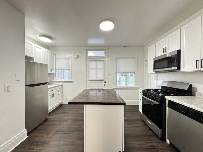 Foto del edificio - 5701 N Keystone Ave