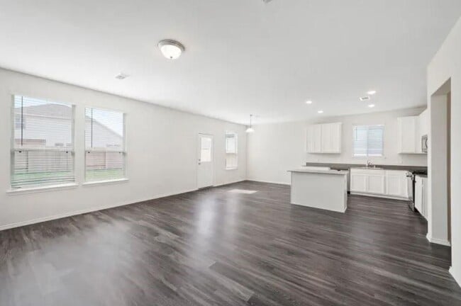 Building Photo - 505 Benicia Cv