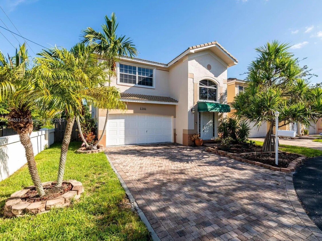 1281 Grant St, Hollywood, FL 33019 House Rental in Hollywood, FL