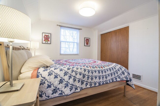 2nd Bedroom - 3159 Bellewood Ave