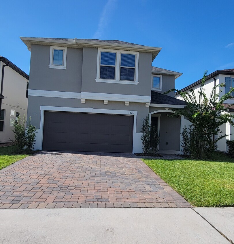 5 bedroom 2 story - 2816 Alpine Meadow Ln