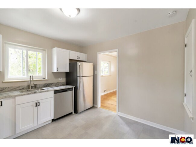 Building Photo - NEWLY REMODELED! 3 bedroom 2 bath ranch wi...