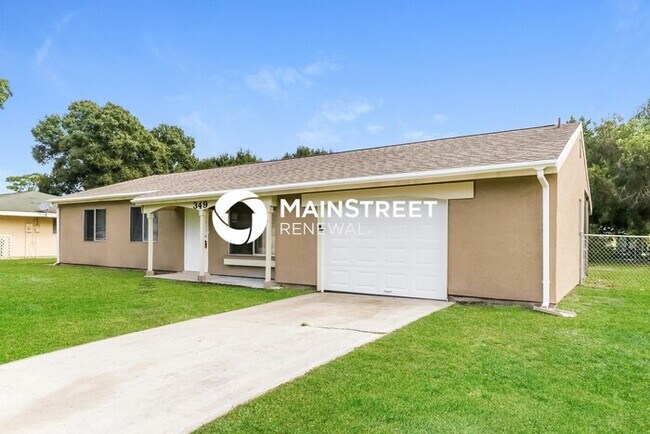 Foto del edificio - 3 Bedroom Pet-Friendly Home in Port St. Lucie, FL with Main Street Renewal