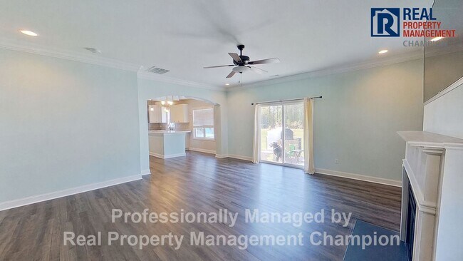 Building Photo - Spacious 3 BD/2.5 BA + Bonus Room | Community Boat Ramp & Dock Access