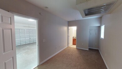 Building Photo - Town Park Villas