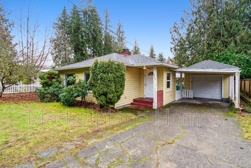 Primary Photo - 2513 NE Helm St