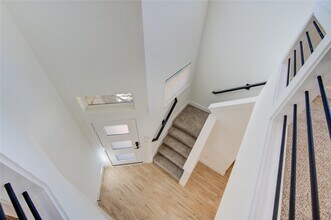 Building Photo - 1419 Shaded Rock Dr