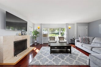 Building Photo - 355 1st St