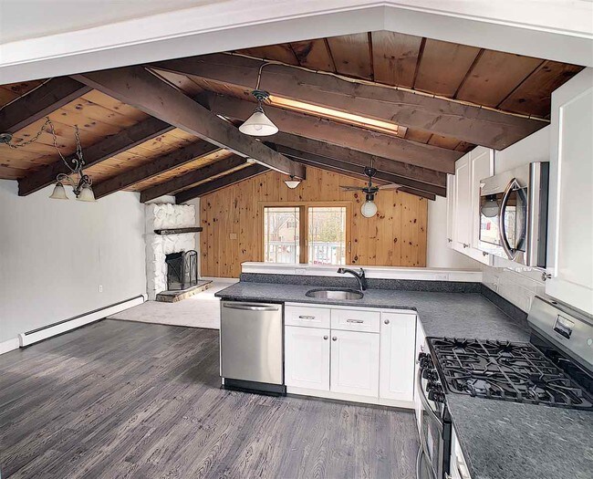 Building Photo - 141 Rebecca Ln