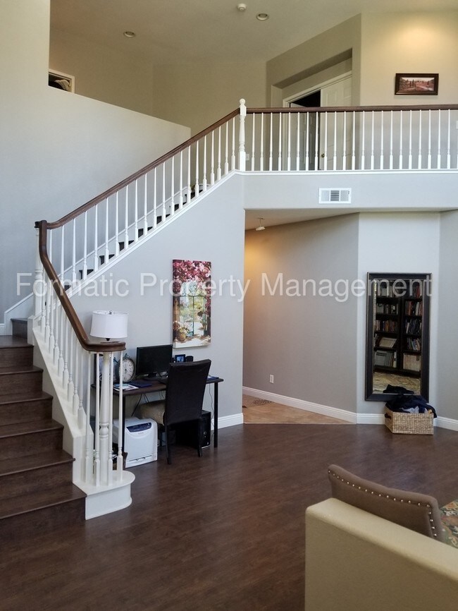 Building Photo - 8690 Lodgepole Ln