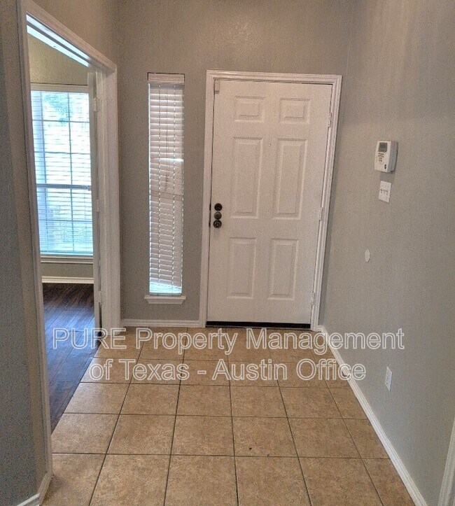 Foto del edificio - 1817 Marcus Abrams Blvd