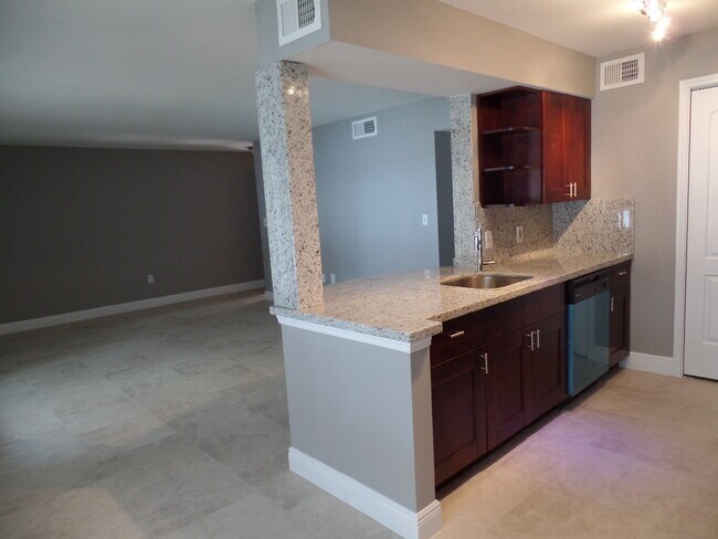 Foto del edificio - 2465 NW 33rd St